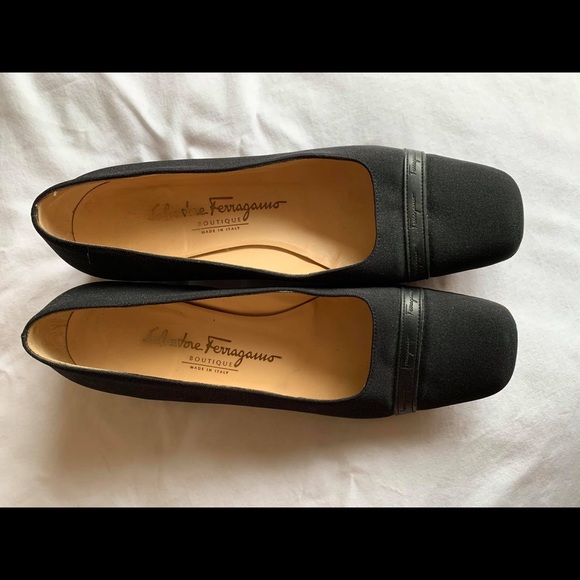 Vintage Salvatore Ferragamo shoes in size 8.5 - Picture 2 of 4